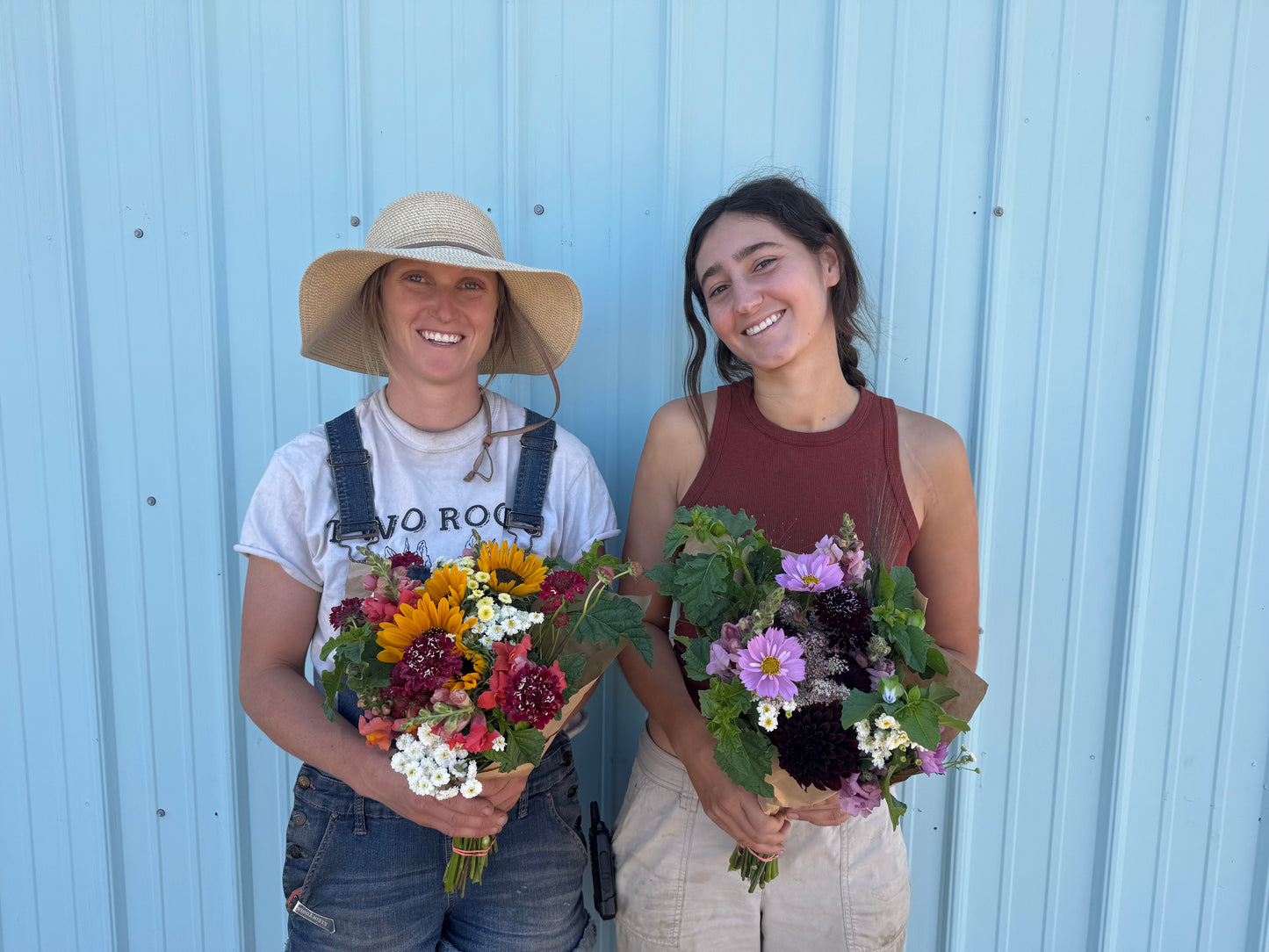 Two Roots Farm Seasonal Bouquet (1 bunch)