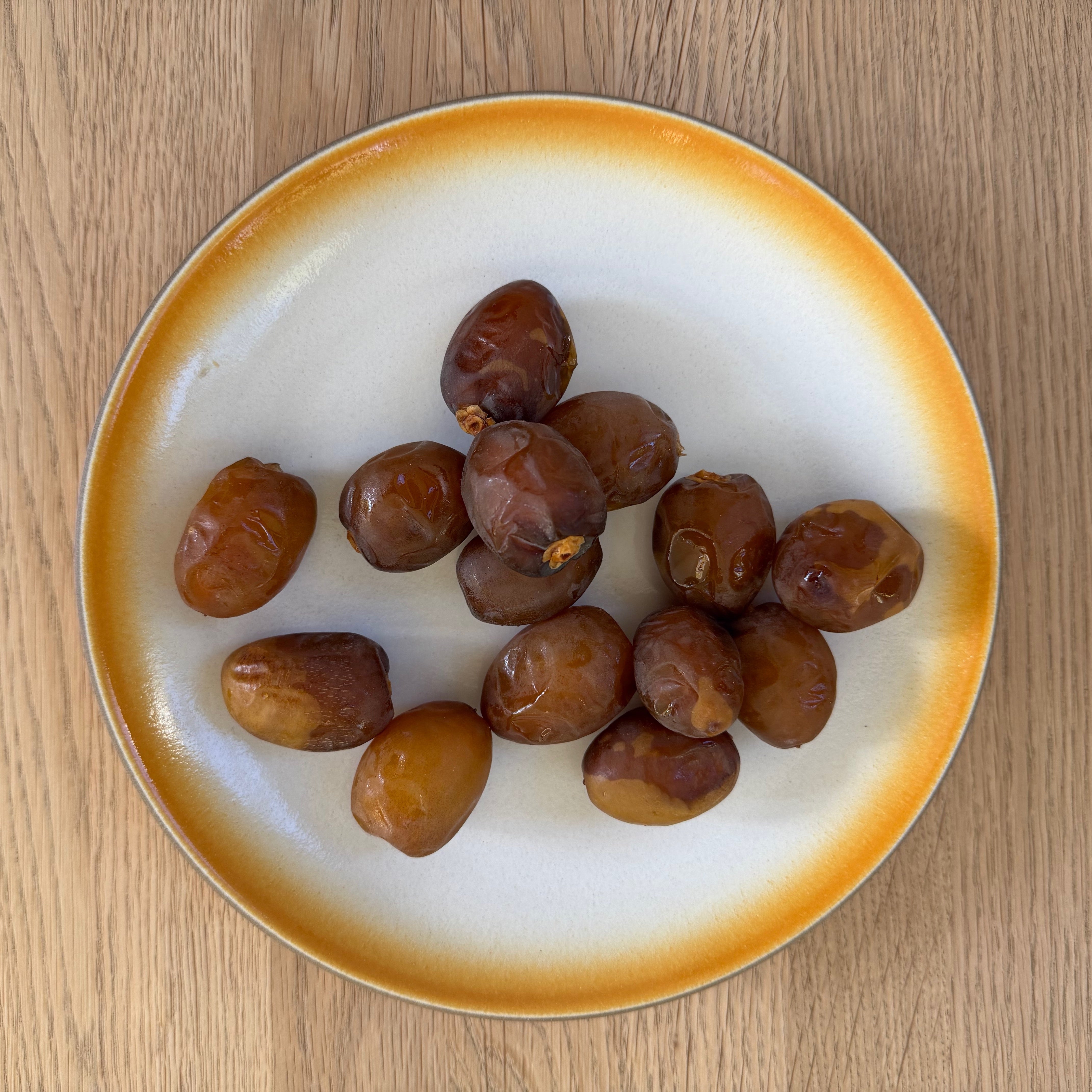Barhi Dates (8 oz) – Produce Smuggler